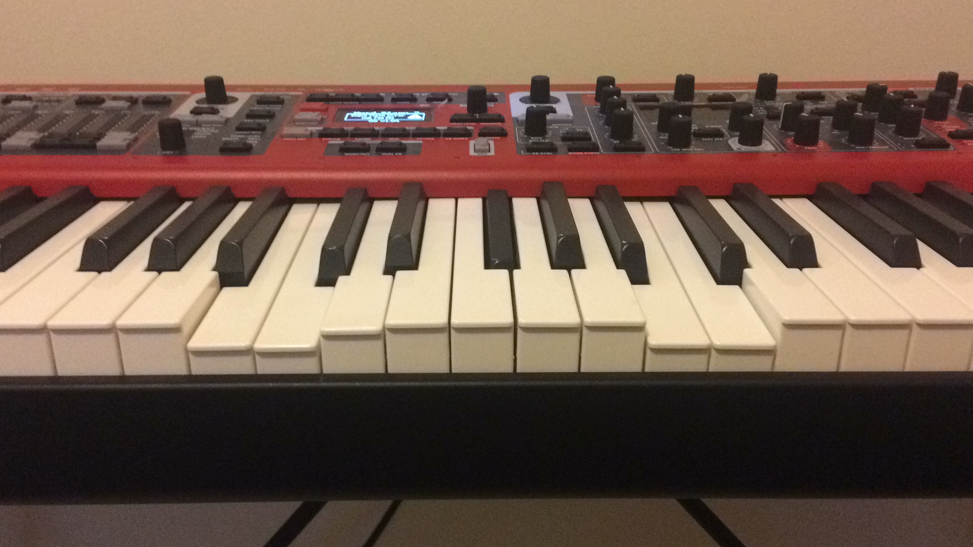 Keyboard after install in the stand. but after removing from the shelf the keys returned to normal.