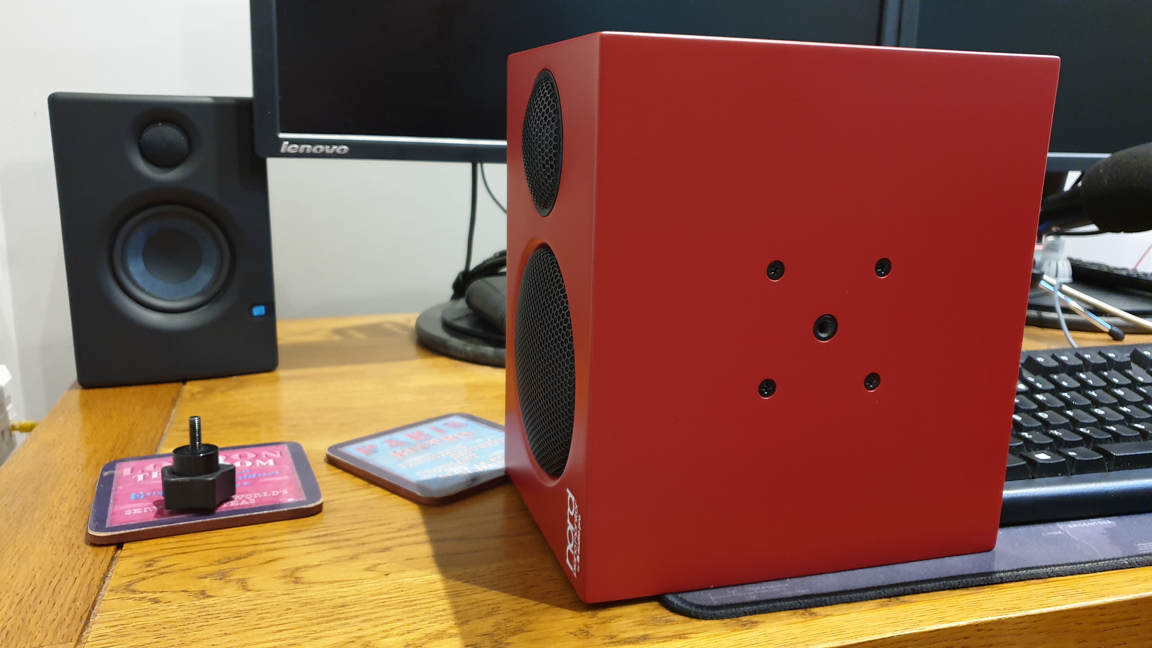 Underside of monitor unmounted