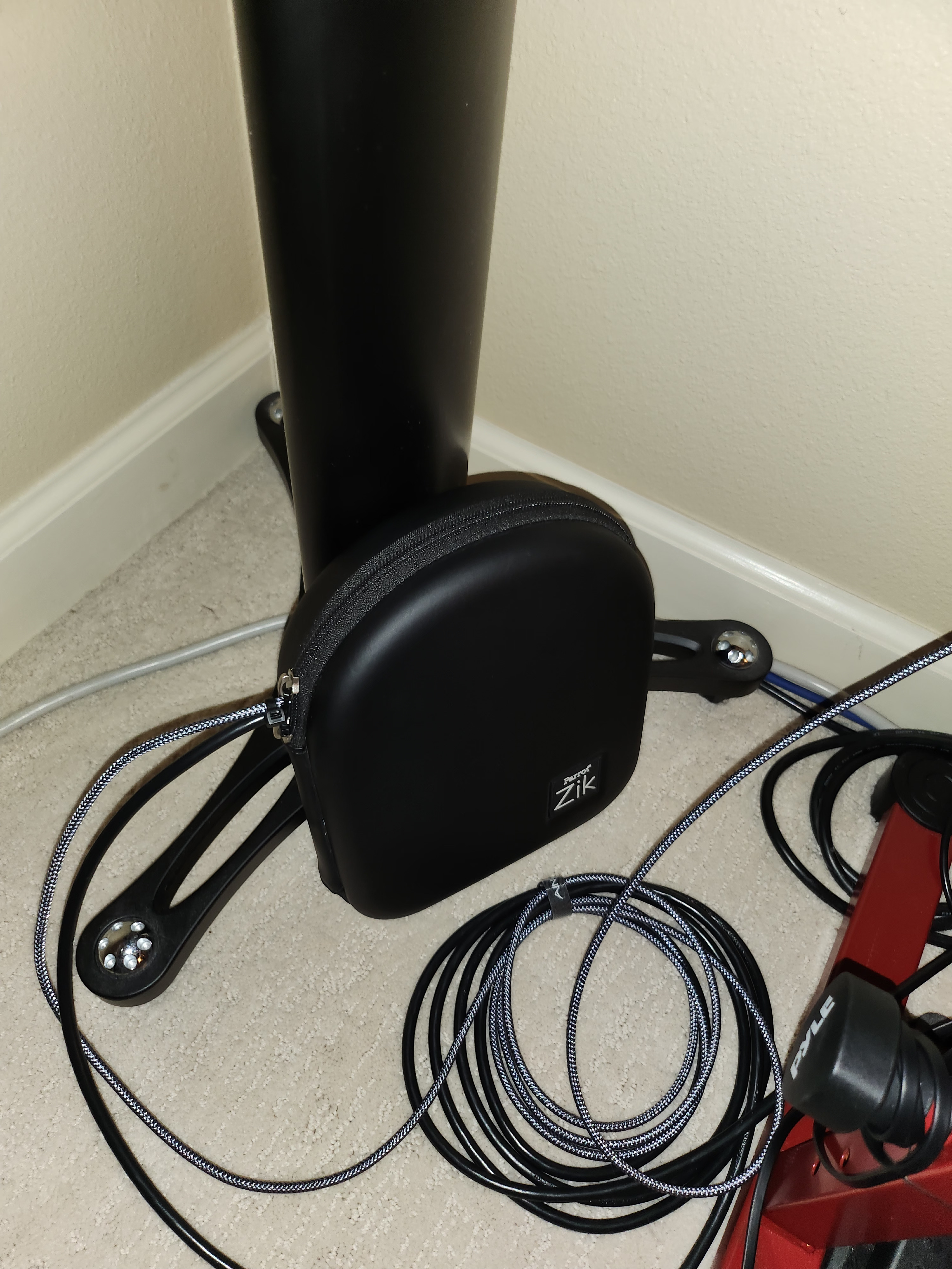 Wireless MIDI pitchbend controller