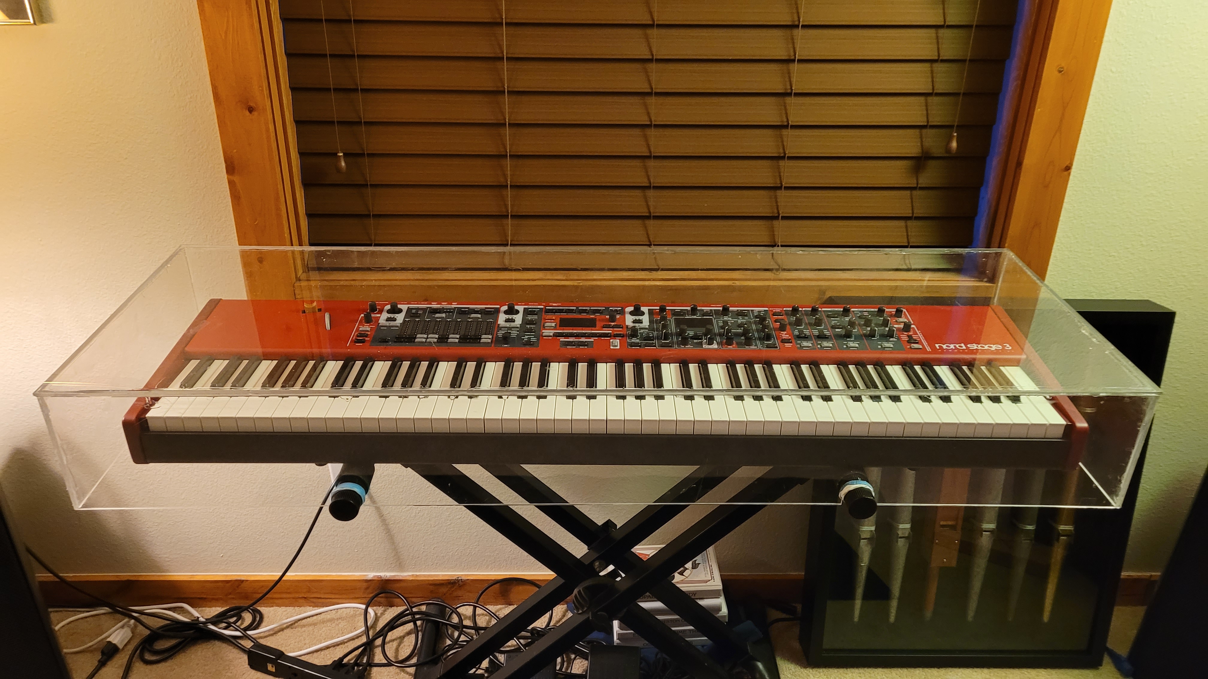 Nord Cat & Dust Cover.jpg