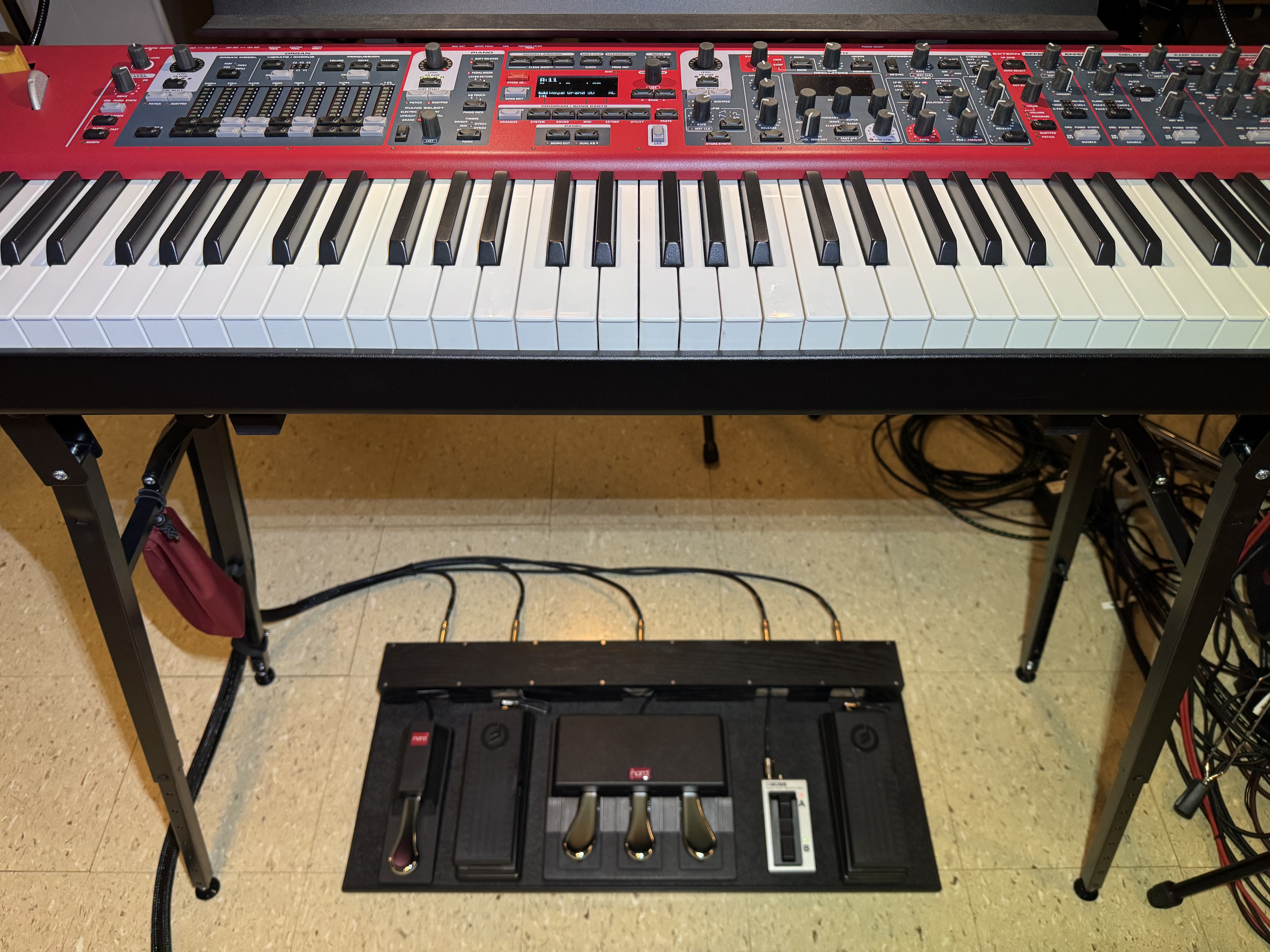 Nord Pedalboard.jpeg