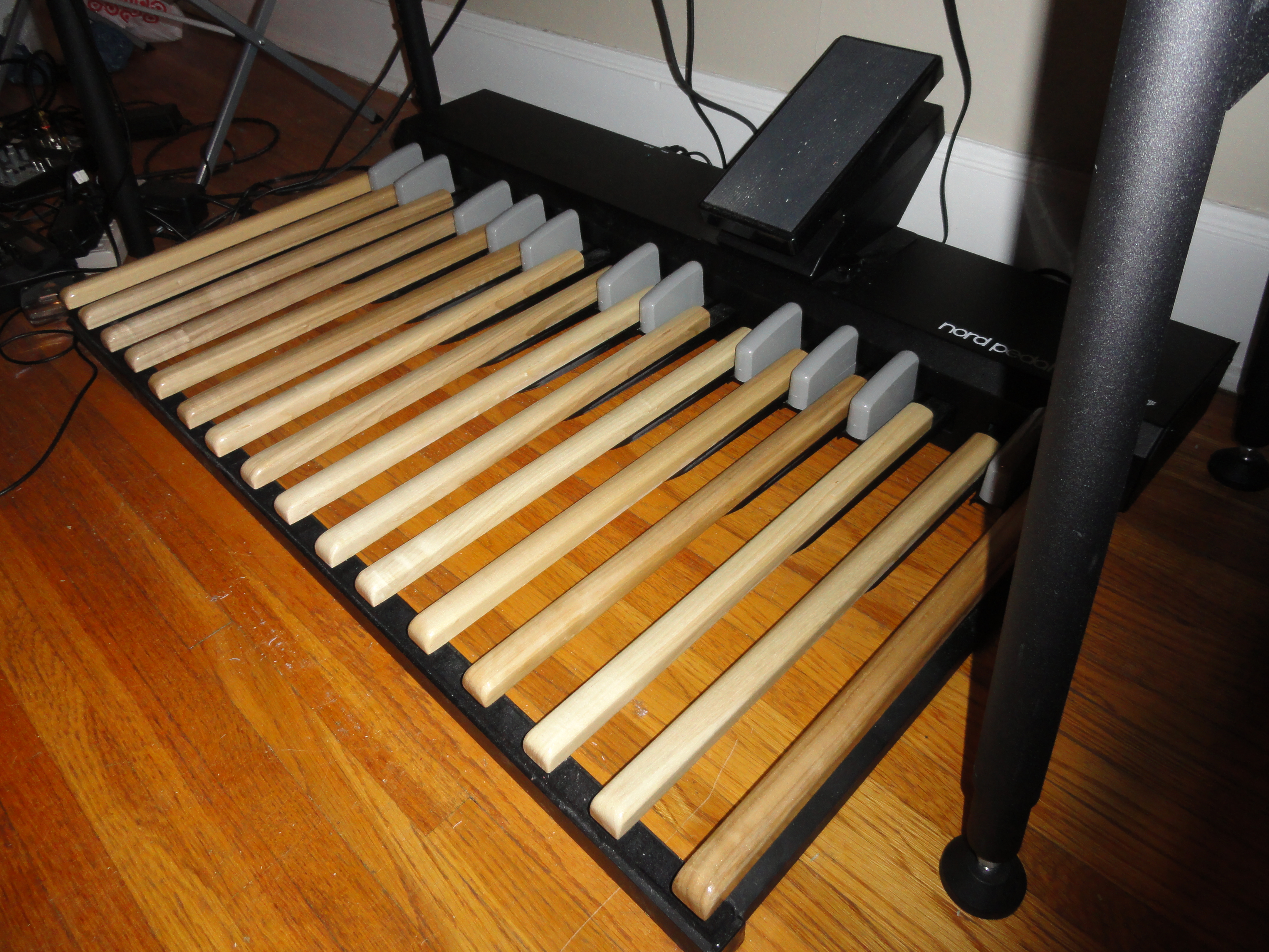 extended pedalboard 2.JPG