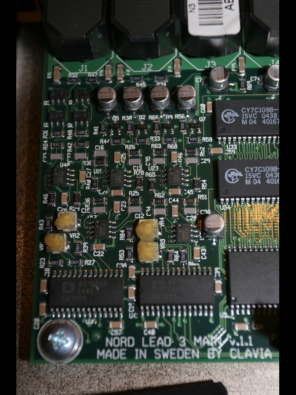 nord lead 3 inside