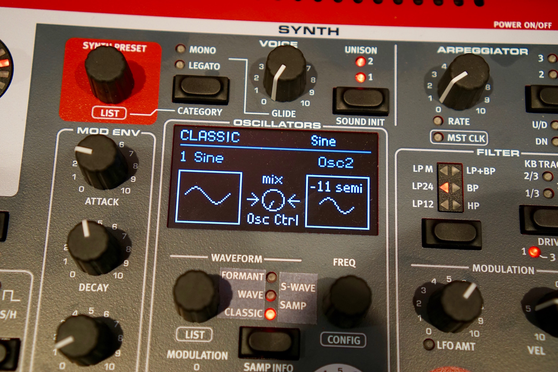 Nice graphics.. here: 2nd oscillator mode.