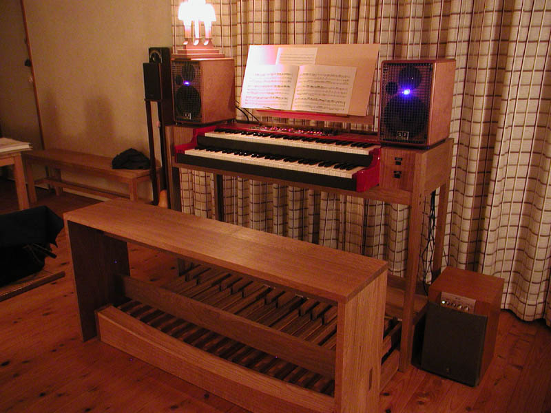 stand, bench, pedalboard and Nord C2