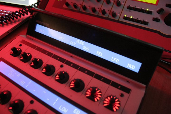 Mackie c$ controlling the Nord Modular